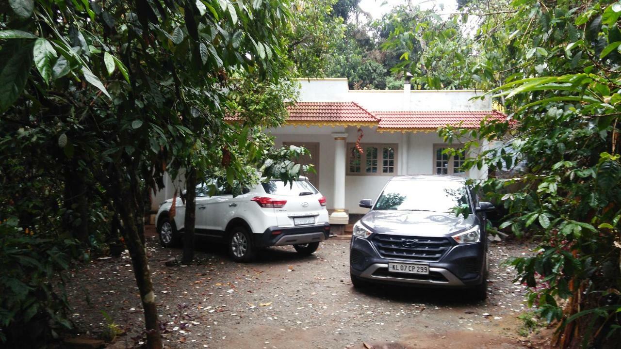 Leeland Munnar Bed & Breakfast Exterior photo